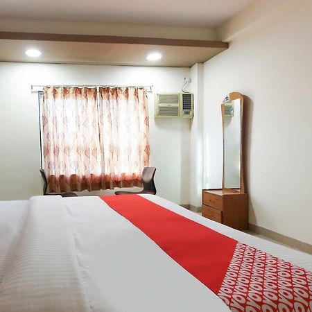Oyo 43851 Hotel Virasat Māndu Εξωτερικό φωτογραφία