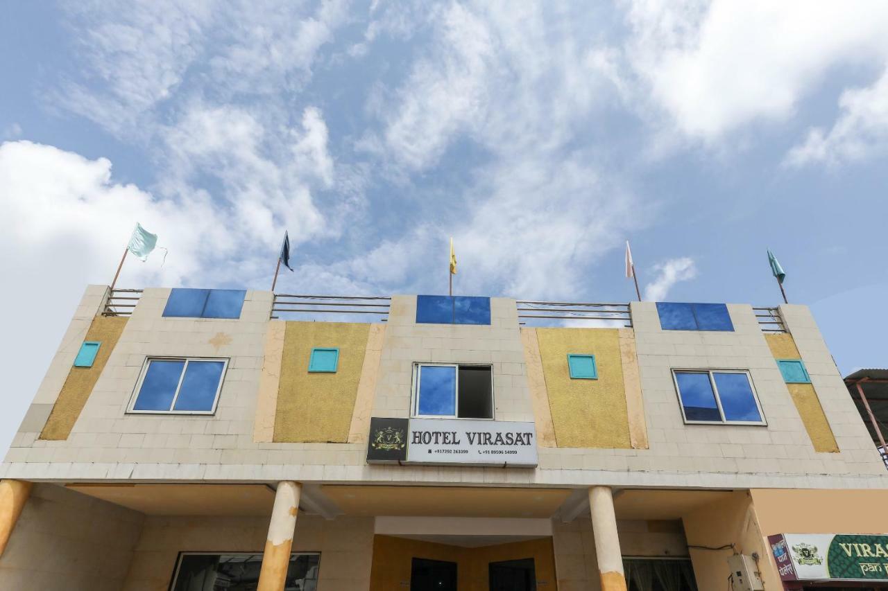 Oyo 43851 Hotel Virasat Māndu Εξωτερικό φωτογραφία